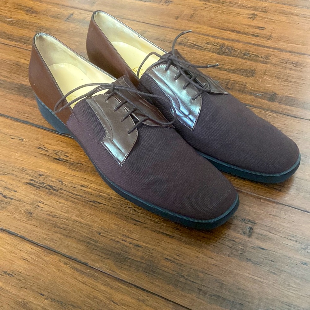NWOT Ferragamo Brown Oxford Shoes